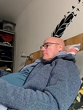 bogland33 online show from 10-19-25, 11:57