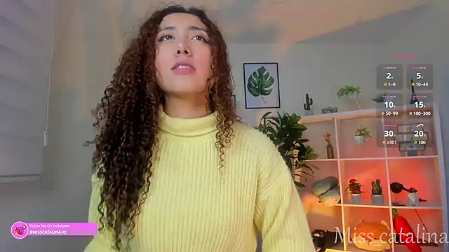 miss catalinaa online show from 02-25-25, 11:32