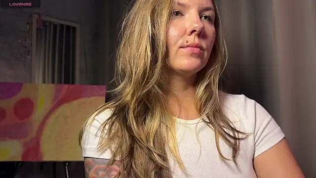 Snapshot of _private_person_ chatting on 01-08-26, 12:44 private person online show from 01-08-26, 12:44