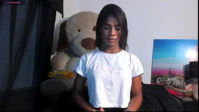 Snapshot of alejandrasxx chatting on 03-17-25, 04:22 alejandrasxx online show from 03-17-25, 04:22