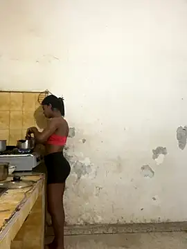 alejandrasxx online show from 12-04-25, 10:03