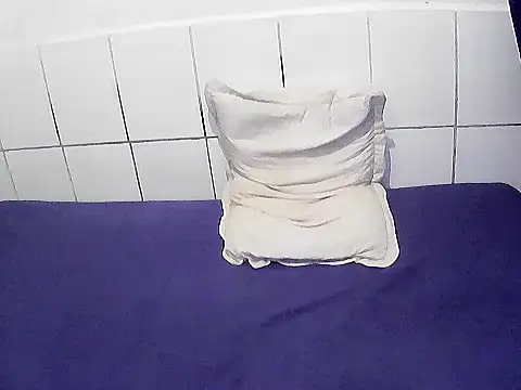 Snapshot of pierdona chatting on 02-09-26, 07:23 pierdona online show from 02-09-26, 07:23