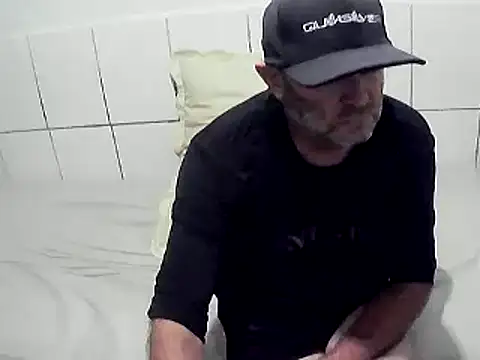 Snapshot of pierdona chatting on 02-19-26, 07:44 pierdona online show from 02-19-26, 07:44