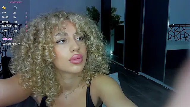 CurlyAnt0 online show from 01-09-26, 07:59