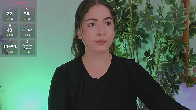 Snapshot of KarenPautt chatting on 06-10-26, 05:25 KarenPautt online show from 06-10-26, 05:25