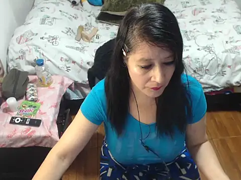 carolina linarez69 online show from 11-15-25, 11:20