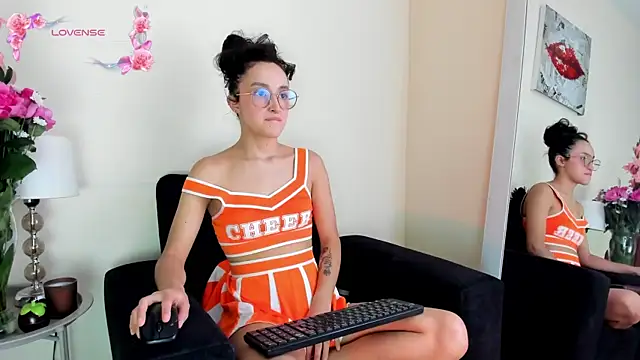 its  angelica  online show from 07-14-26, 07:20