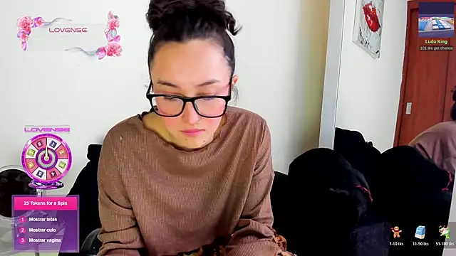 its  angelica  online show from 11-28-25, 07:58