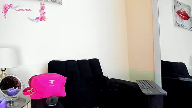 its  angelica  online show from 06-11-26, 07:55