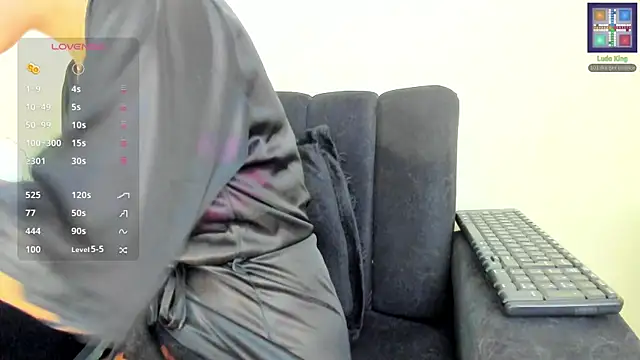 its  angelica  online show from 01-12-26, 06:58