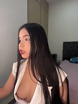 AuroraFiore online show from 05-19-26, 03:02