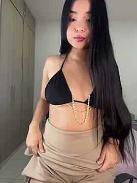 AuroraFiore online show from 06-19-26, 01:44