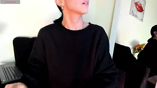 victoria  lace  online show from 04-17-26, 12:13