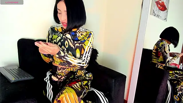 victoria  lace  online show from 02-07-26, 02:52