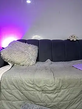 tuckersabrina online show from 12-13-24, 01:01