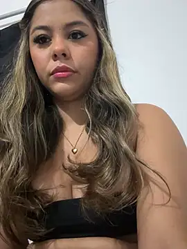 tuckersabrina online show from 12-14-24, 08:45