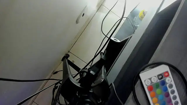 Alid 17 online show from 10-18-25, 07:27
