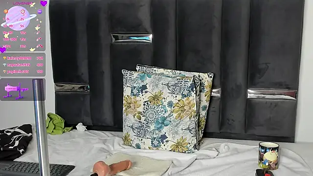 kinky polar online show from 01-10-25, 07:46