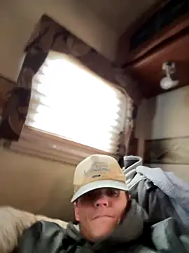 Snapshot of devinshd chatting on 11-01-25, 06:35 devinshd online show from 11-01-25, 06:35