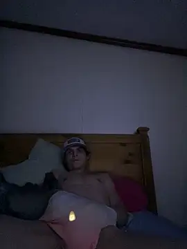 Snapshot of devinshd chatting on 02-19-25, 01:06 devinshd online show from 02-19-25, 01:06