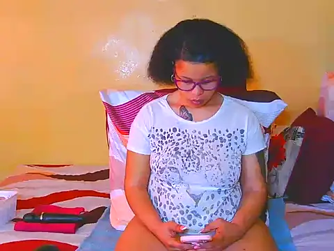Down to earth girl online show from 07-26-26, 11:50