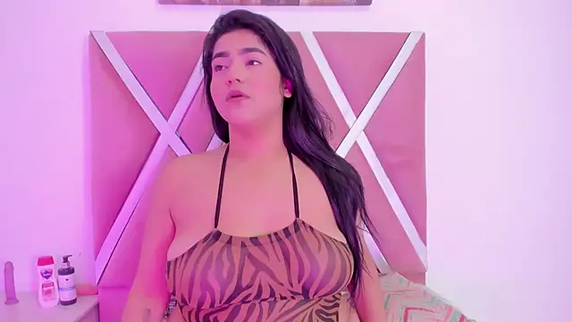 Snapshot of charlotterichardss chatting on 11-05-25, 03:20 charlotterichardss online show from 11-05-25, 03:20