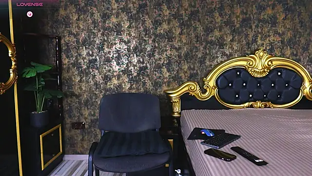 AaronMuscle online show from 10-18-25, 09:33