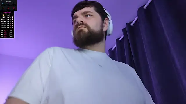 Snapshot of KingMarti chatting on 01-14-26, 08:40 KingMarti online show from 01-14-26, 08:40