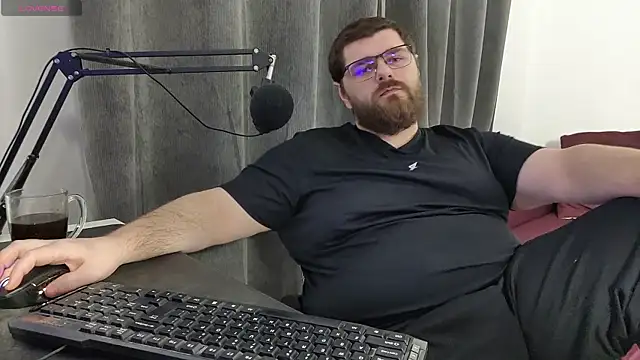 Snapshot of KingMarti chatting on 10-05-25, 06:48 KingMarti online show from 10-05-25, 06:48