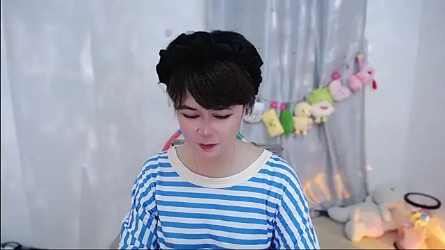 Fan ting online show from 10-19-25, 02:09