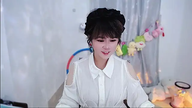 Fan ting online show from 10-26-25, 03:07