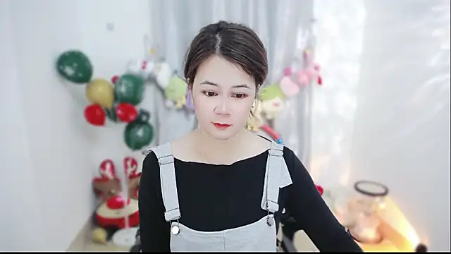 Snapshot of Fan_ting chatting on 02-13-26, 02:33 Fan ting online show from 02-13-26, 02:33