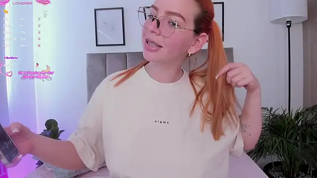 Niicoleta online show from 11-23-25, 08:52