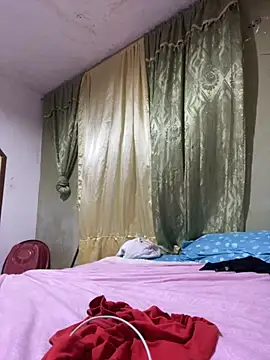 Evabigass online show from 10-25-25, 08:31