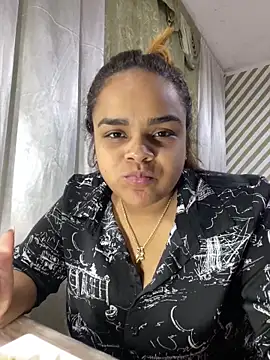 Snapshot of Evabigass chatting on 02-04-26, 09:54 Evabigass online show from 02-04-26, 09:54