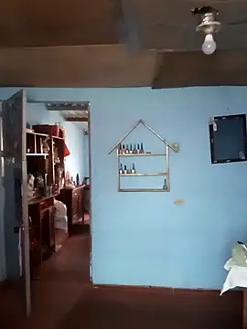 Elvishcassie  online show from 10-31-25, 08:05