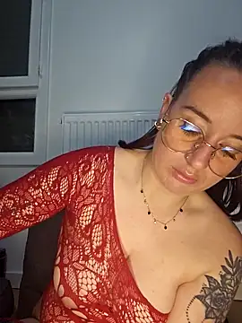 lindsay 33off online show from 04-05-26, 09:10