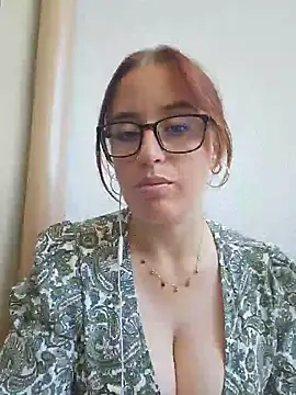 lindsay 33off online show from 06-17-26, 11:31