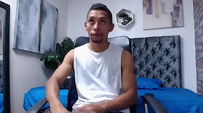 Snapshot of richar_voller chatting on 12-12-24, 11:39 richar voller online show from 12-12-24, 11:39
