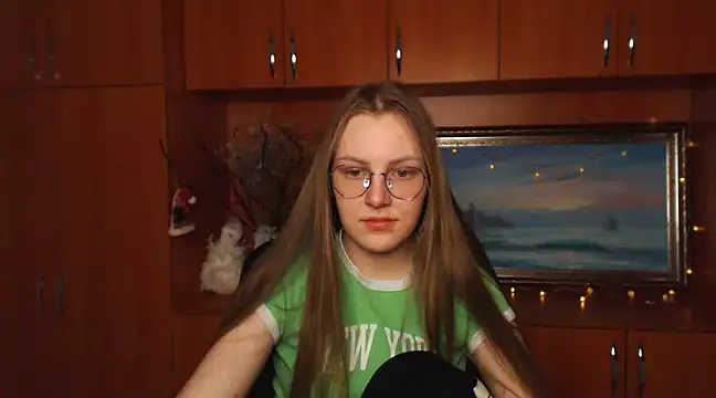 Snapshot of _AlMamiyy_ chatting on 02-25-25, 04:35  AlMamiyy  online show from 02-25-25, 04:35