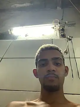 moreninhoP online show from 01-03-25, 05:31