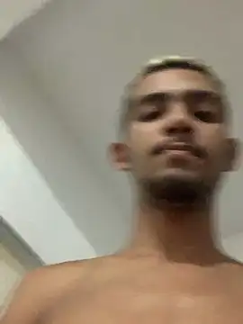 moreninhoP online show from 01-08-25, 05:05