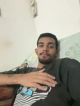 moreninhoP online show from 03-20-25, 03:13