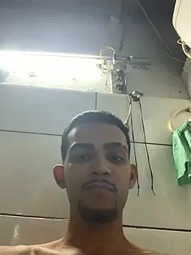 moreninhoP online show from 01-26-25, 05:23