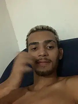 moreninhoP online show from 01-06-25, 03:42