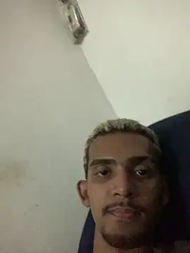 moreninhoP online show from 01-03-25, 04:11