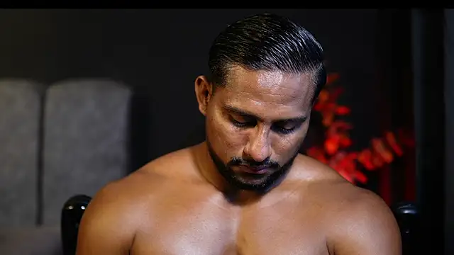 Snapshot of CallumMuscle chatting on 11-22-25, 03:00 CallumMuscle online show from 11-22-25, 03:00