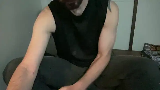 Snapshot of alphajoshkosh chatting on 05-01-26, 12:26 alphajoshkosh online show from 05-01-26, 12:26