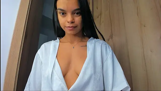 mia world  online show from 11-08-25, 01:03