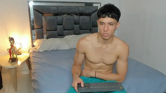 enzo sloran online show from 11-25-25, 08:14